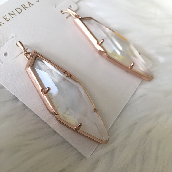 Kendra Scott Rose Gold Bexley Drop Earrings in Ivory Pearl - Picture 4 of 7